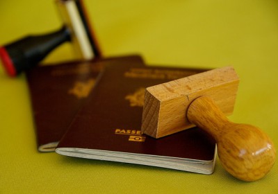 Photo sur la carte nationale d’identité et le passeport : quelques règles…