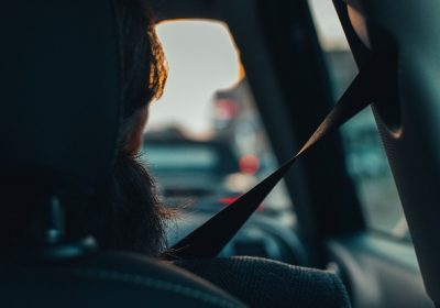 Quelles règles sur le port de la ceinture de sécurité en voiture ?