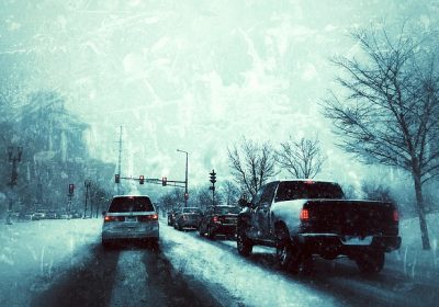 Chutes de neige et absence ou retard au travail : quelles conséquences pour les salariés du public et du privé ?