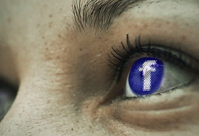 Facebook : découvrez la nouvelle carte de localisation qui montre à quel point le réseau social vous espionne