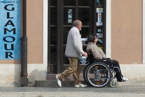 #Accès handicapés #loi Elan #lobbys du bâtiment